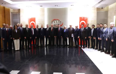 Cumhurbaşkanı Yardımcısı Cevdet Yılmaz ATO'da üyelerle buluştu
